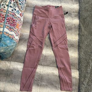 Victoria’s Secret Knockout leggings NWT